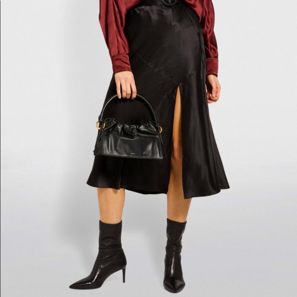 YUZEFI Bom Leather Shoulder Bag